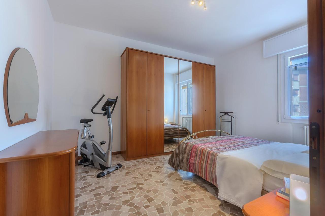 A 500 Mt Dalla Certosa Apartment Болонья Экстерьер фото